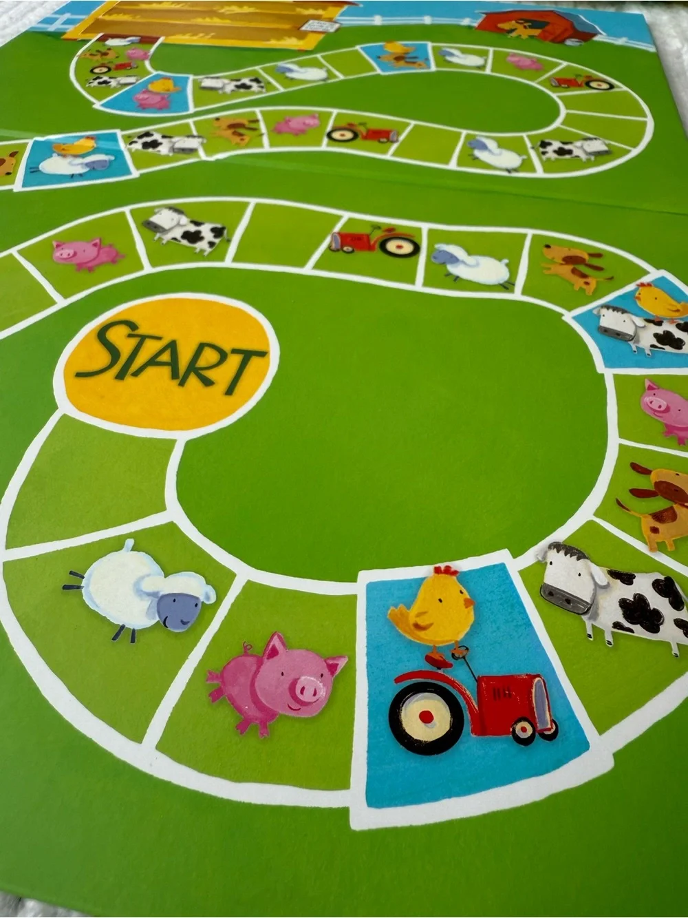 Peaceable Kingdom Count Your Chickens! Cooperative Board Game